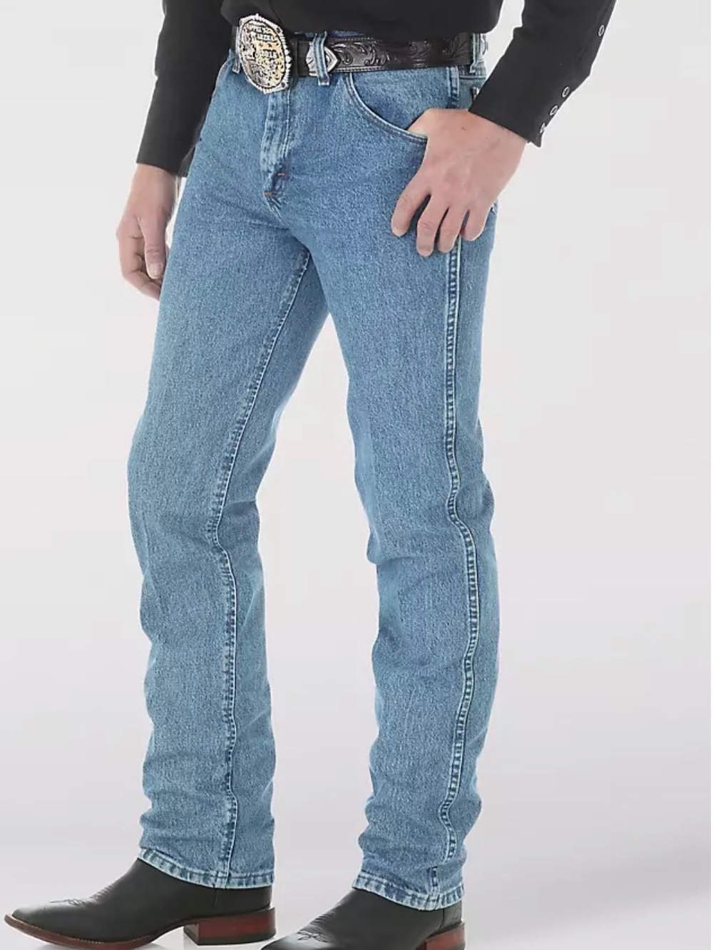Wrangler Slim Jeans in Medium Blue Wash